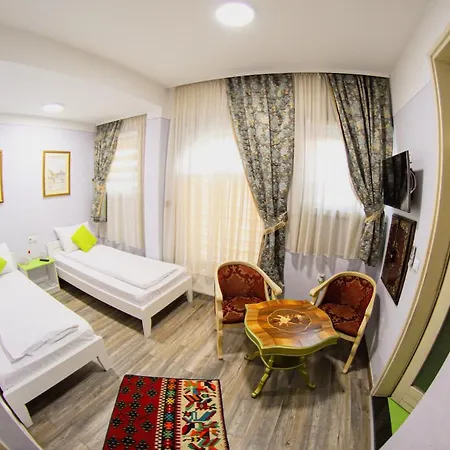 Hotel Lula 3*